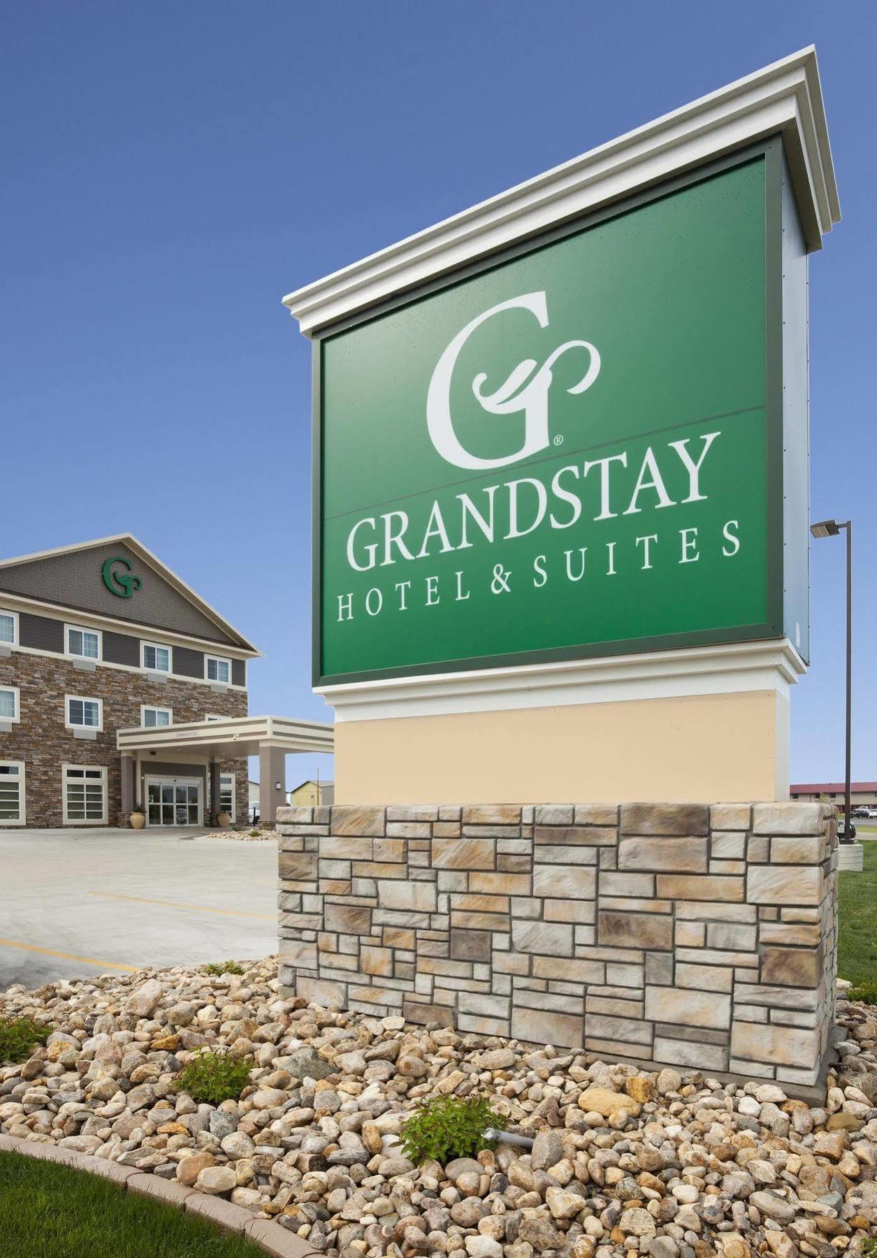 Grandstay Hotel & Suites Valley City Zewnętrze zdjęcie