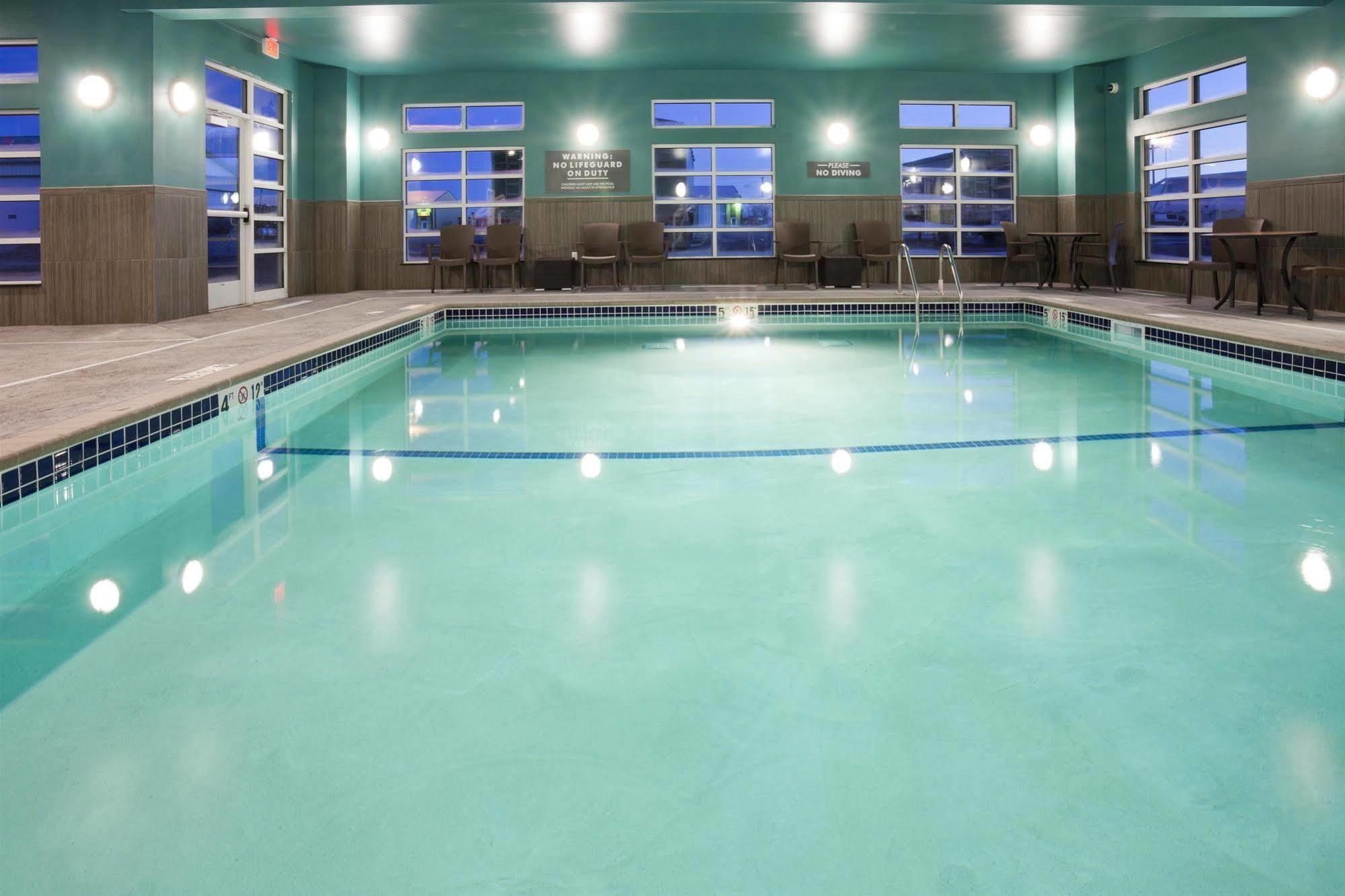 Grandstay Hotel & Suites Valley City Zewnętrze zdjęcie