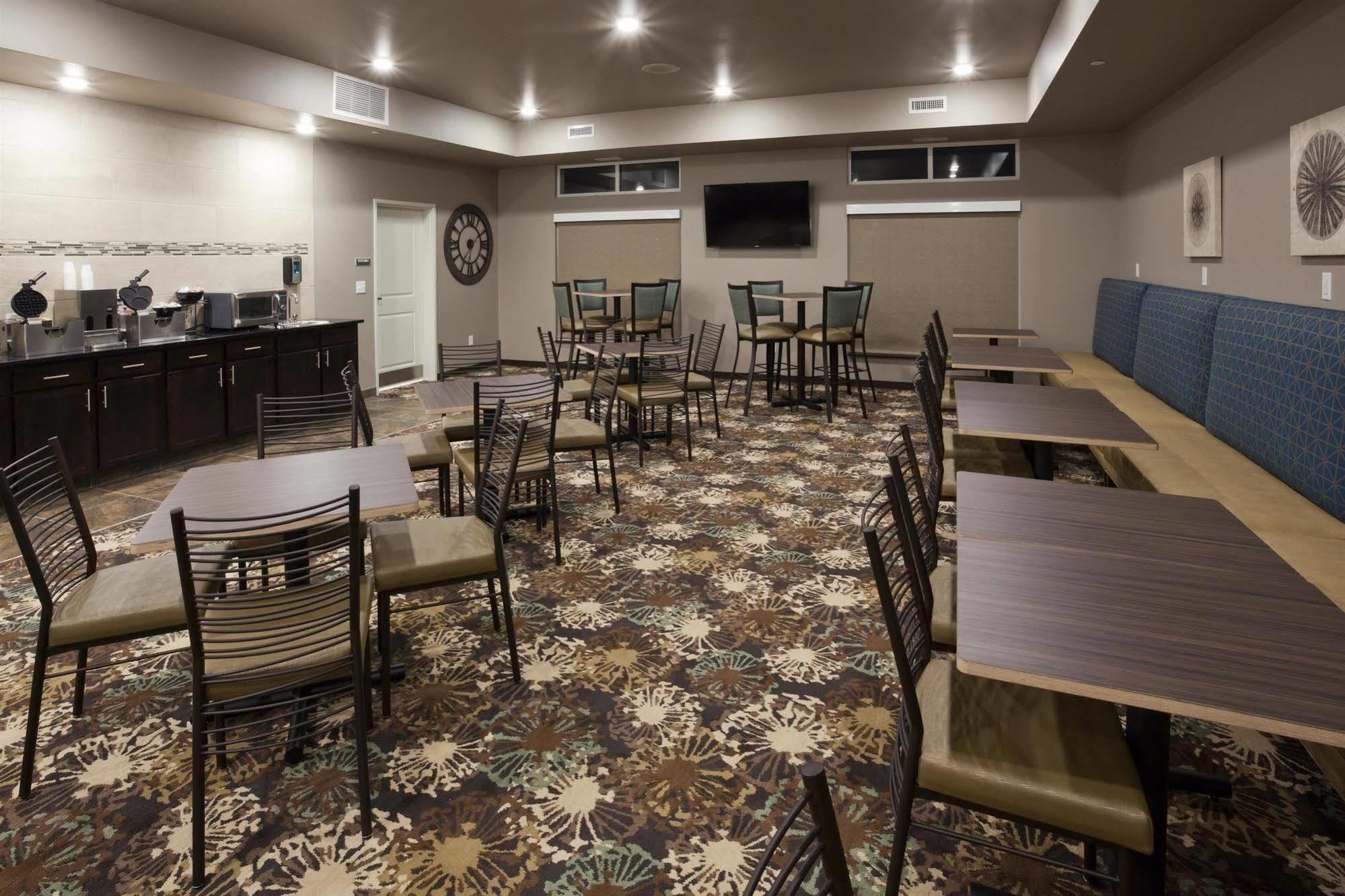 Grandstay Hotel & Suites Valley City Zewnętrze zdjęcie
