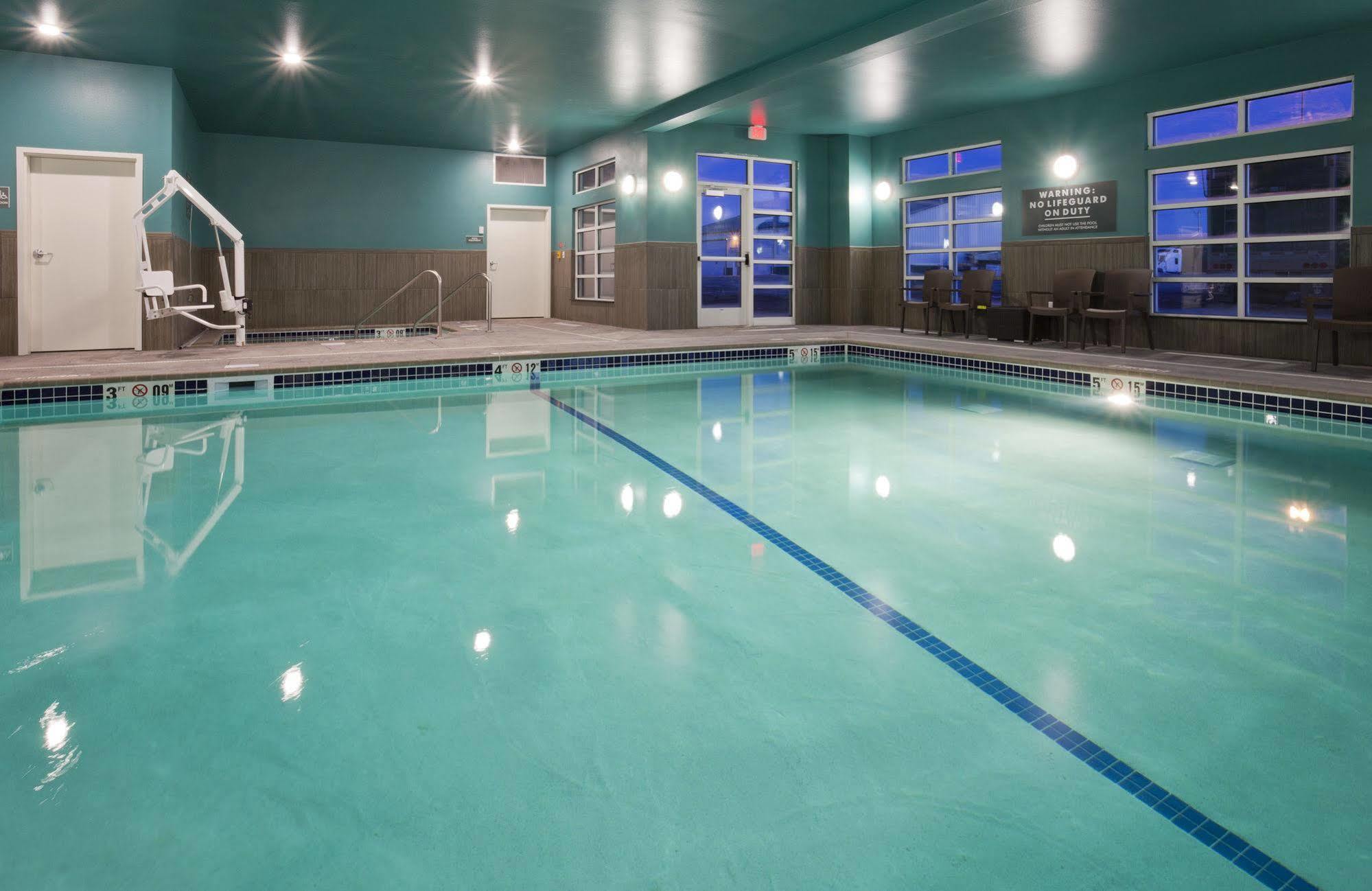 Grandstay Hotel & Suites Valley City Zewnętrze zdjęcie