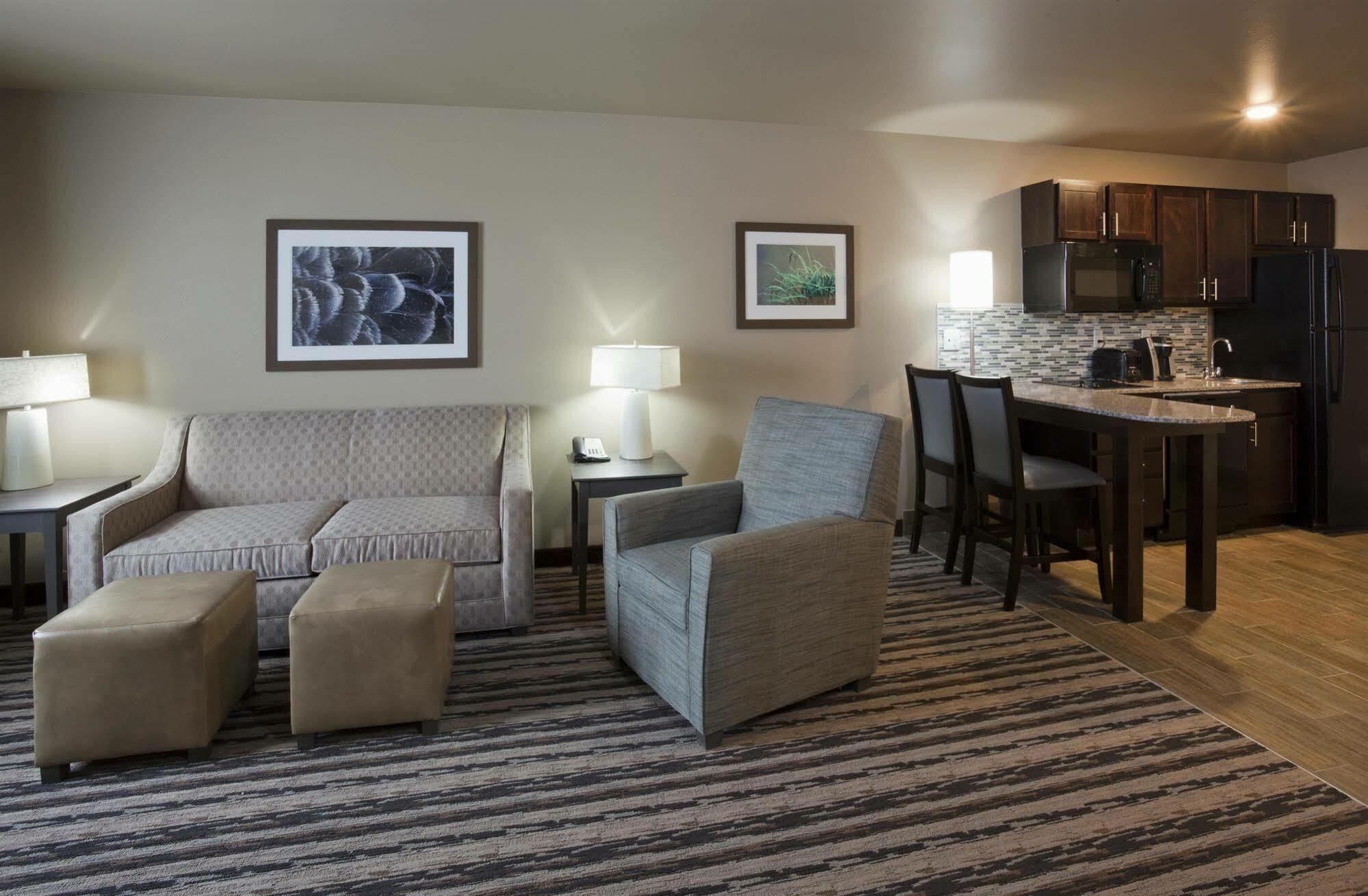 Grandstay Hotel & Suites Valley City Zewnętrze zdjęcie